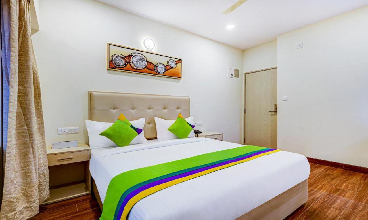 Treebo Galaxy Suites Mathikere Bangalore Exterior foto